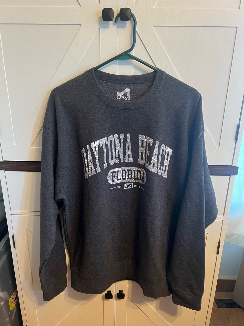 NWOT Surf Style Daytona Beach Florida Graphic Crewneck - Charcoal Gray